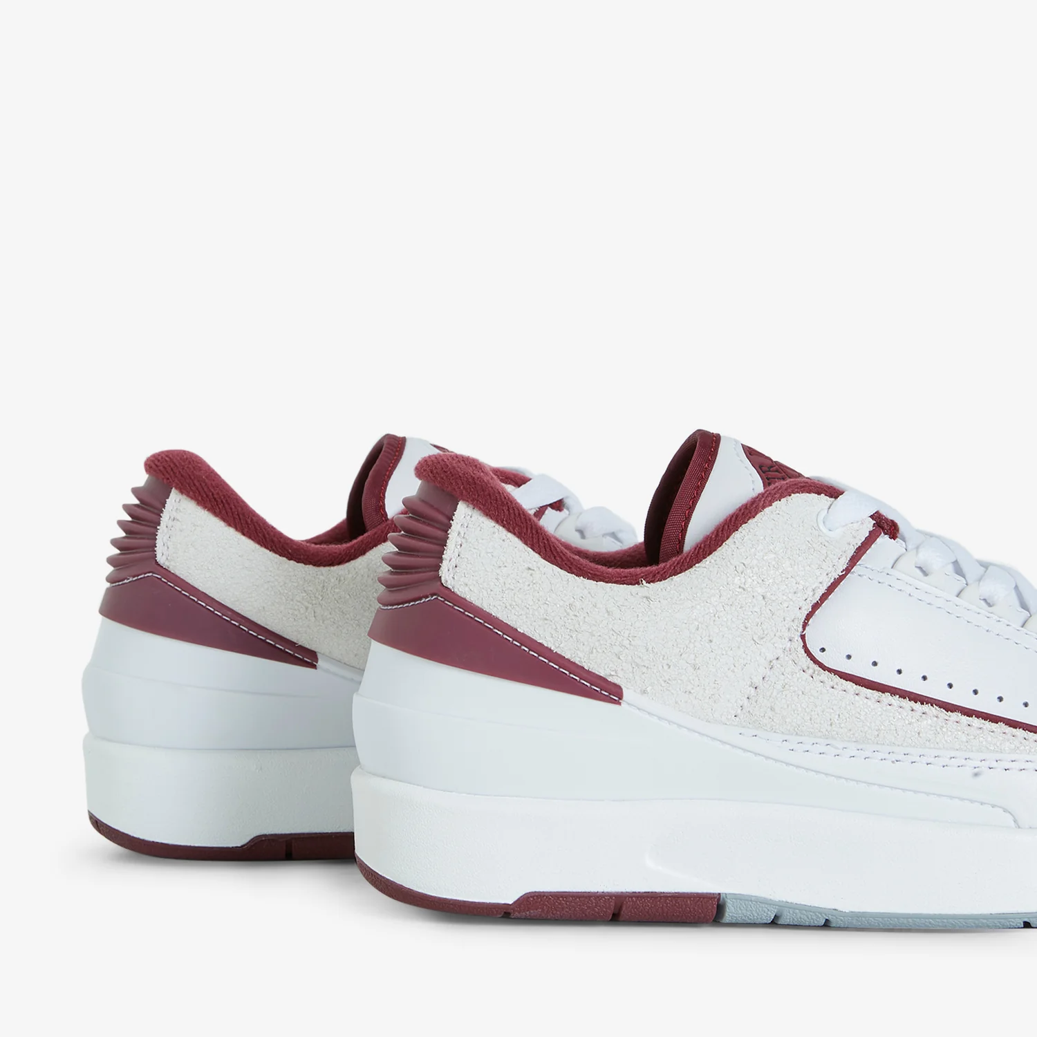 Air Jordan 2 Retro Low White | Cherrywood Red | Lt Steel Grey - Image 3
