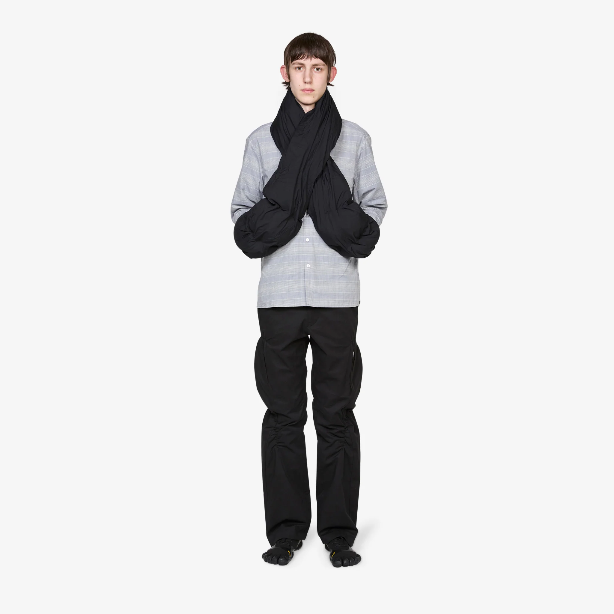 Archive Cocoon Scarf Black - Image 6