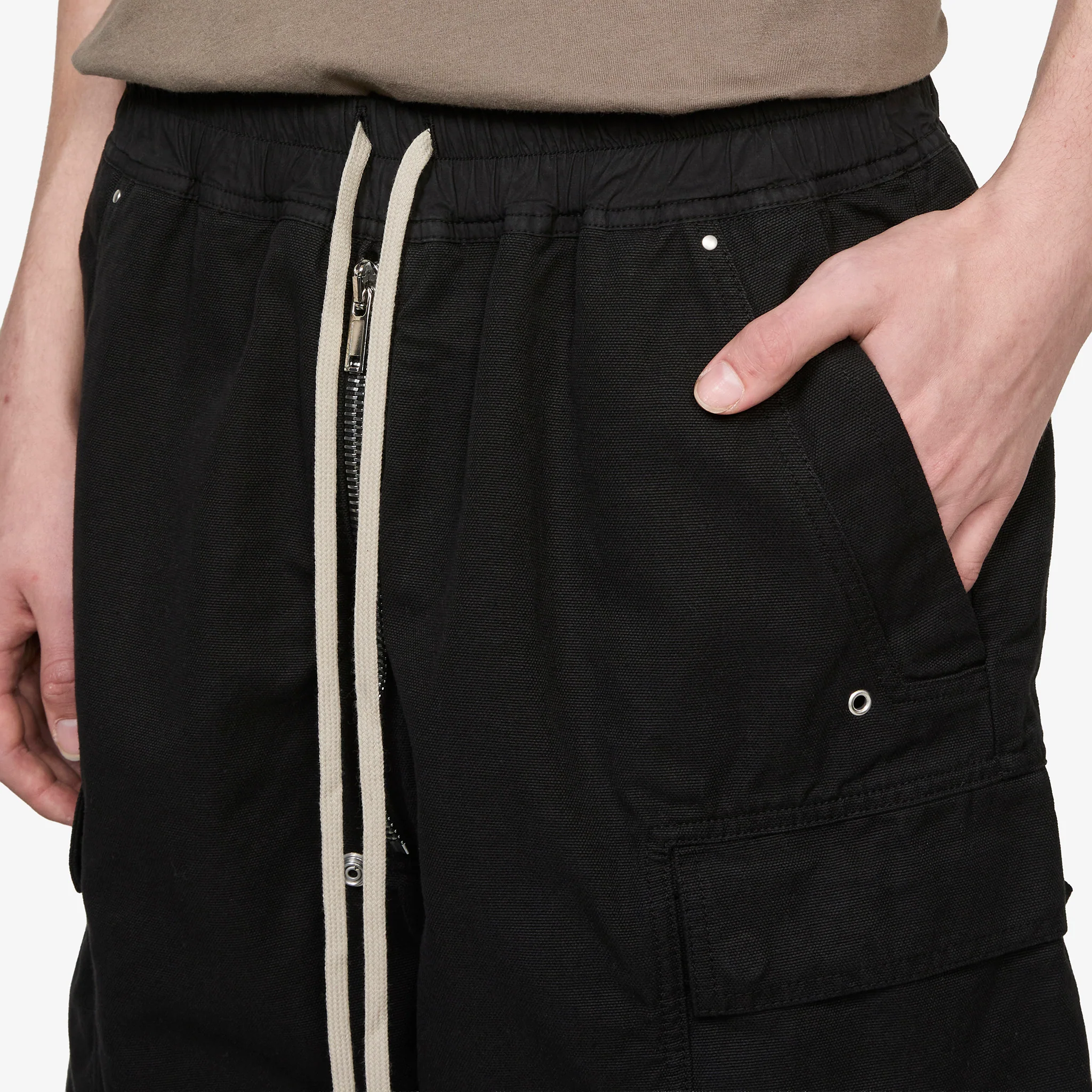 Cargobela Shorts Black Cotton Canvas - Image 3