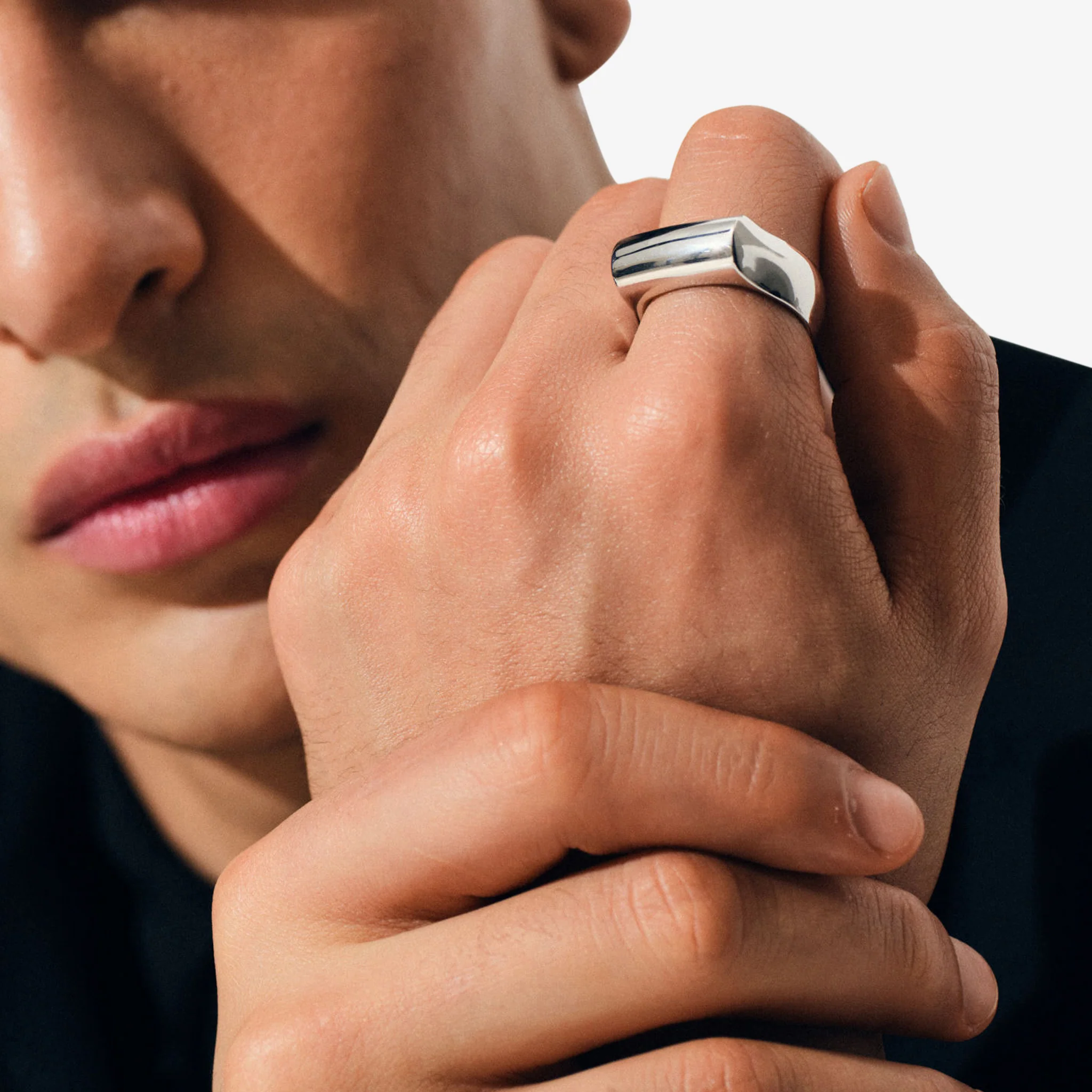 Crest Ring Silver (M) - Image 2