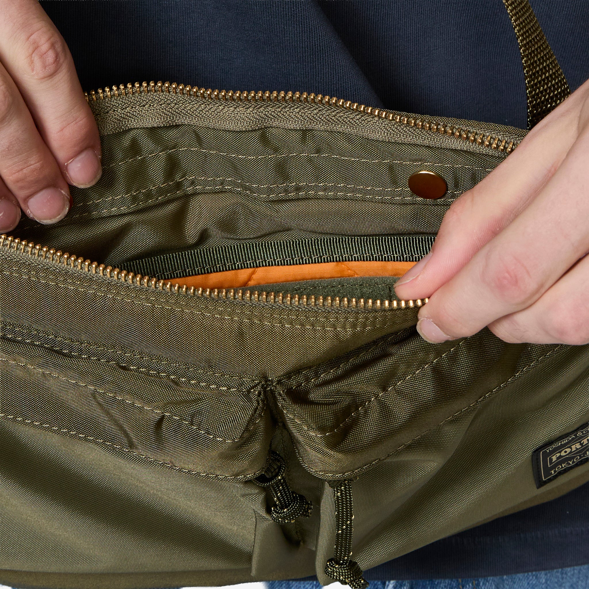 Force Shoulder Bag Olive Drab - Image 3