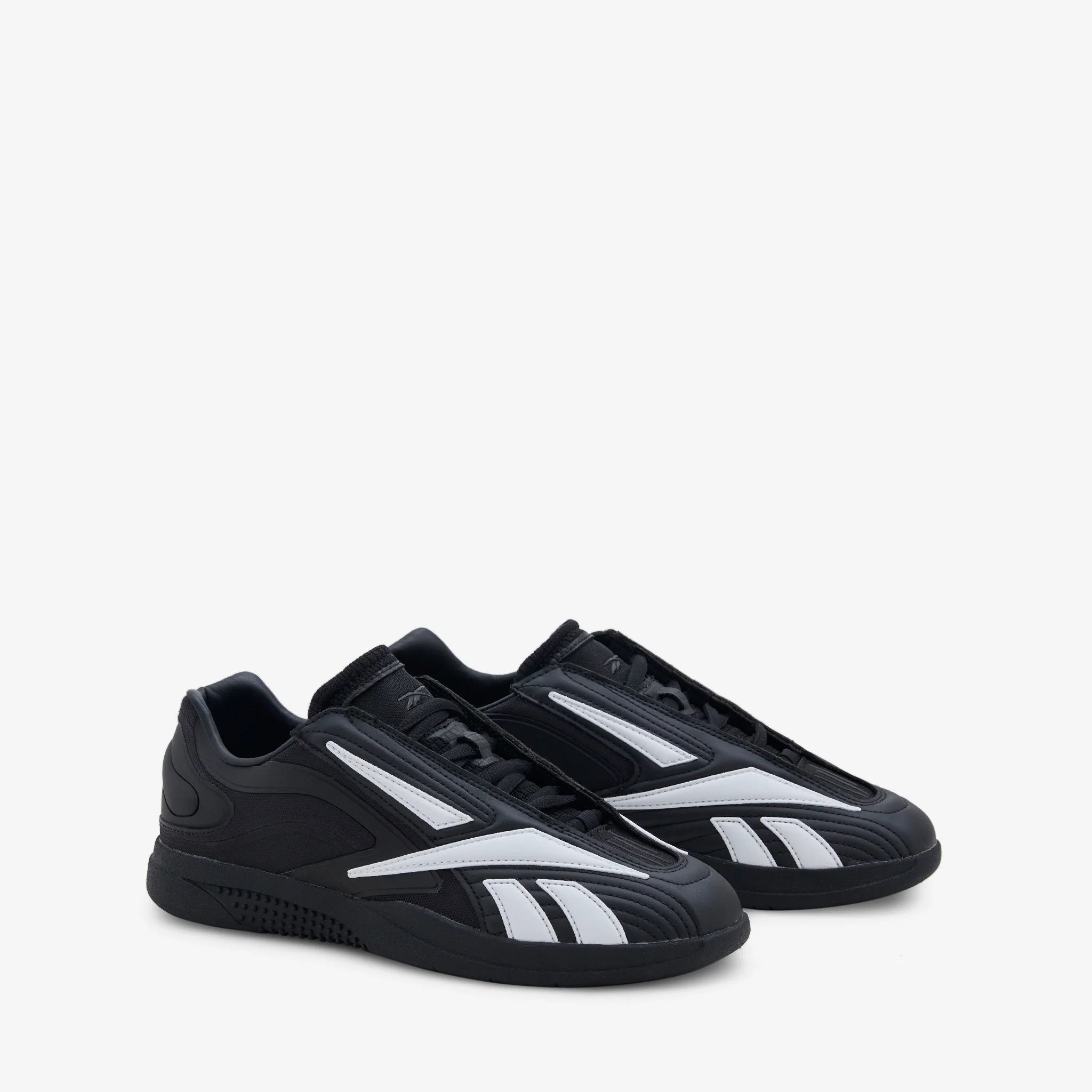 Hammer Pro LTD Black | White