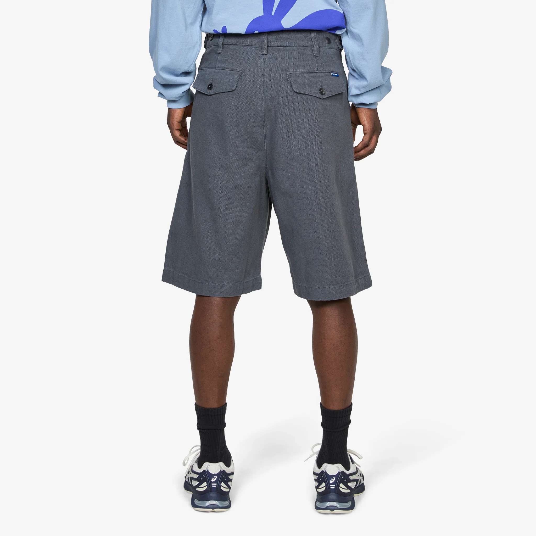 Lyu Short Charcoal - Image 2