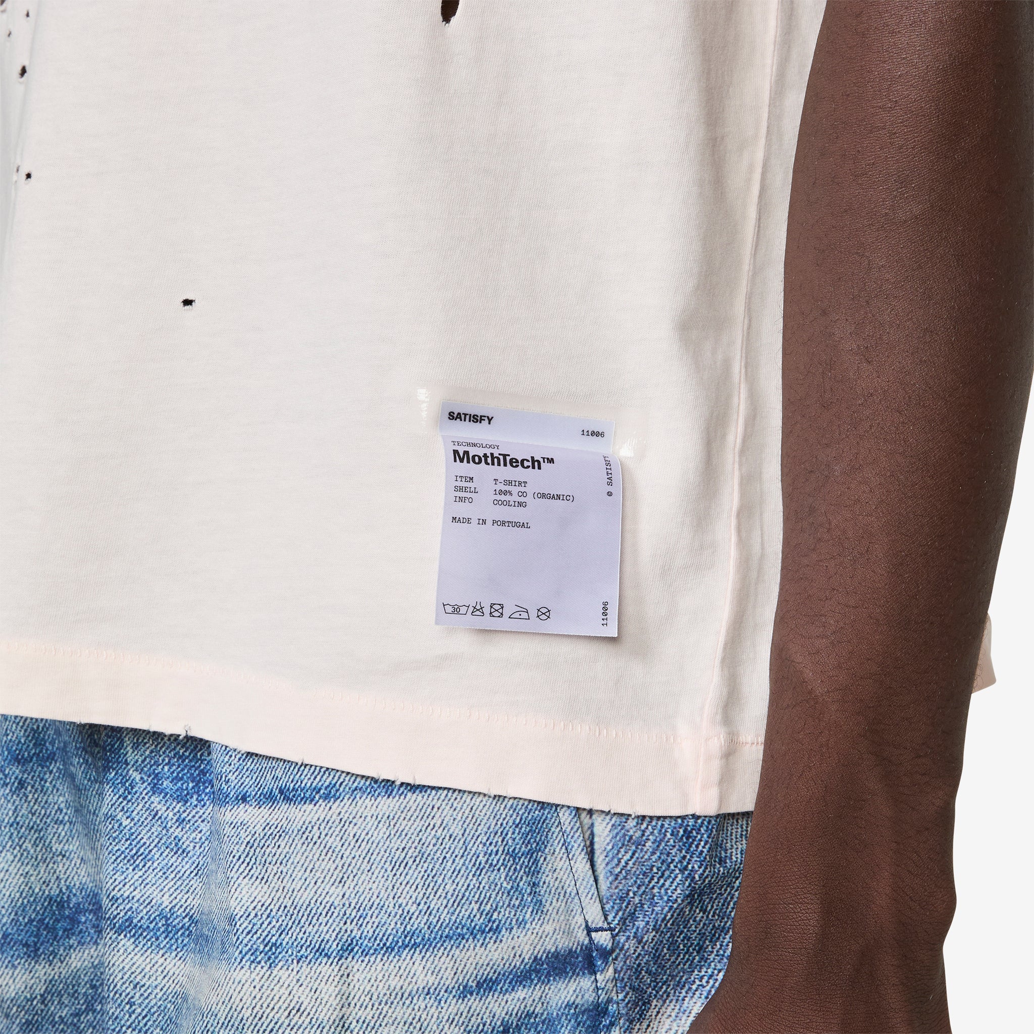 MothTech™ Logo T-Shirt Sun Bleached Rosewater - Image 4