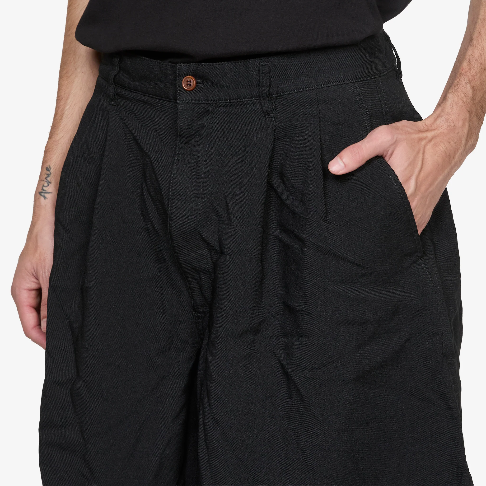 Pleated Wide Leg Shorts Black - Image 3