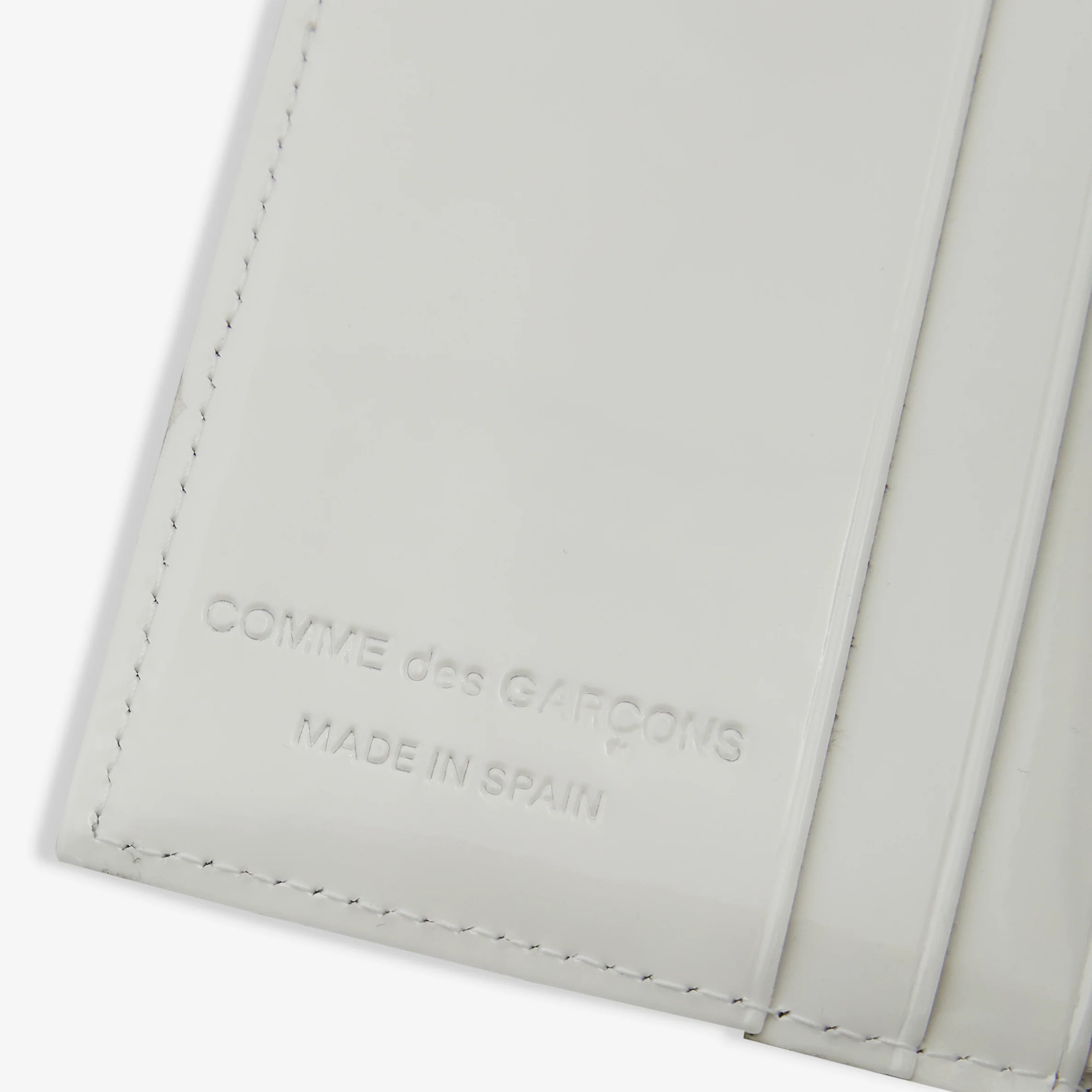 SA0641RH Reversed Hem Wallet White - Image 4