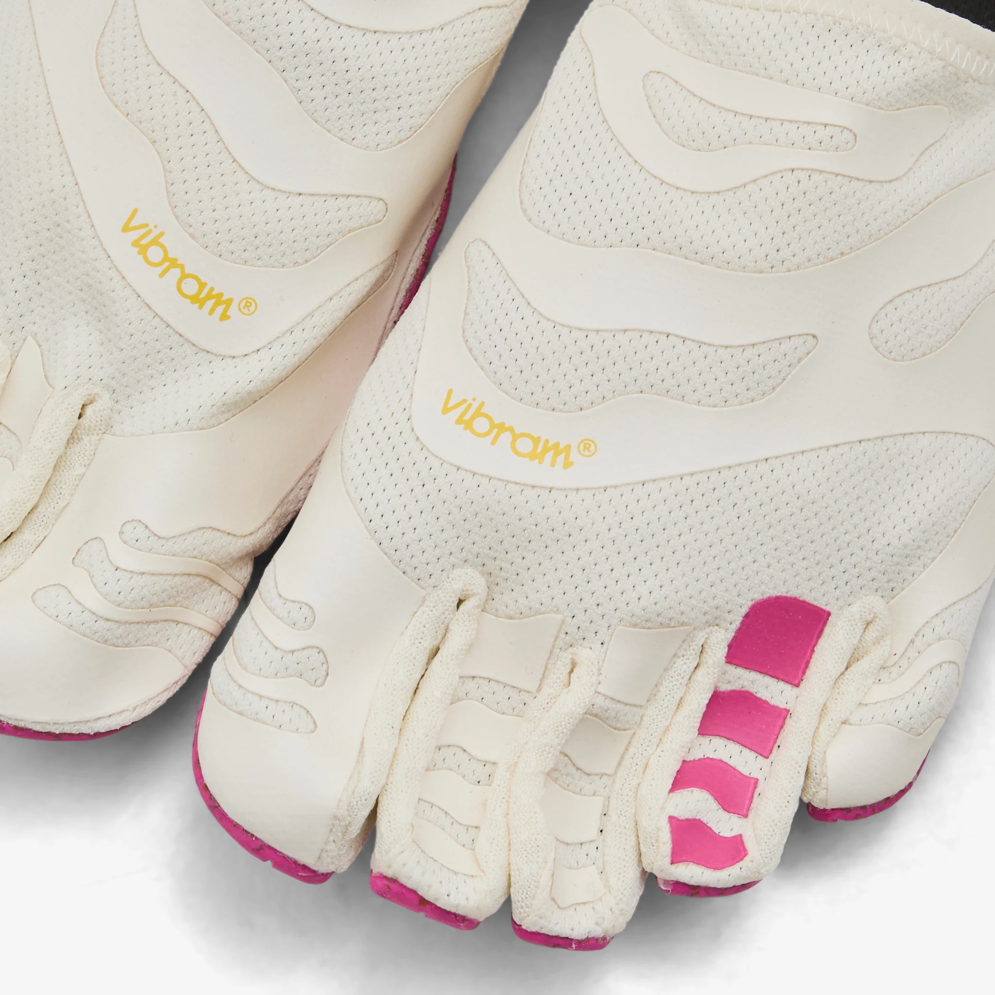 Women's Graspifier Ivory | Fuchsia - Image 3